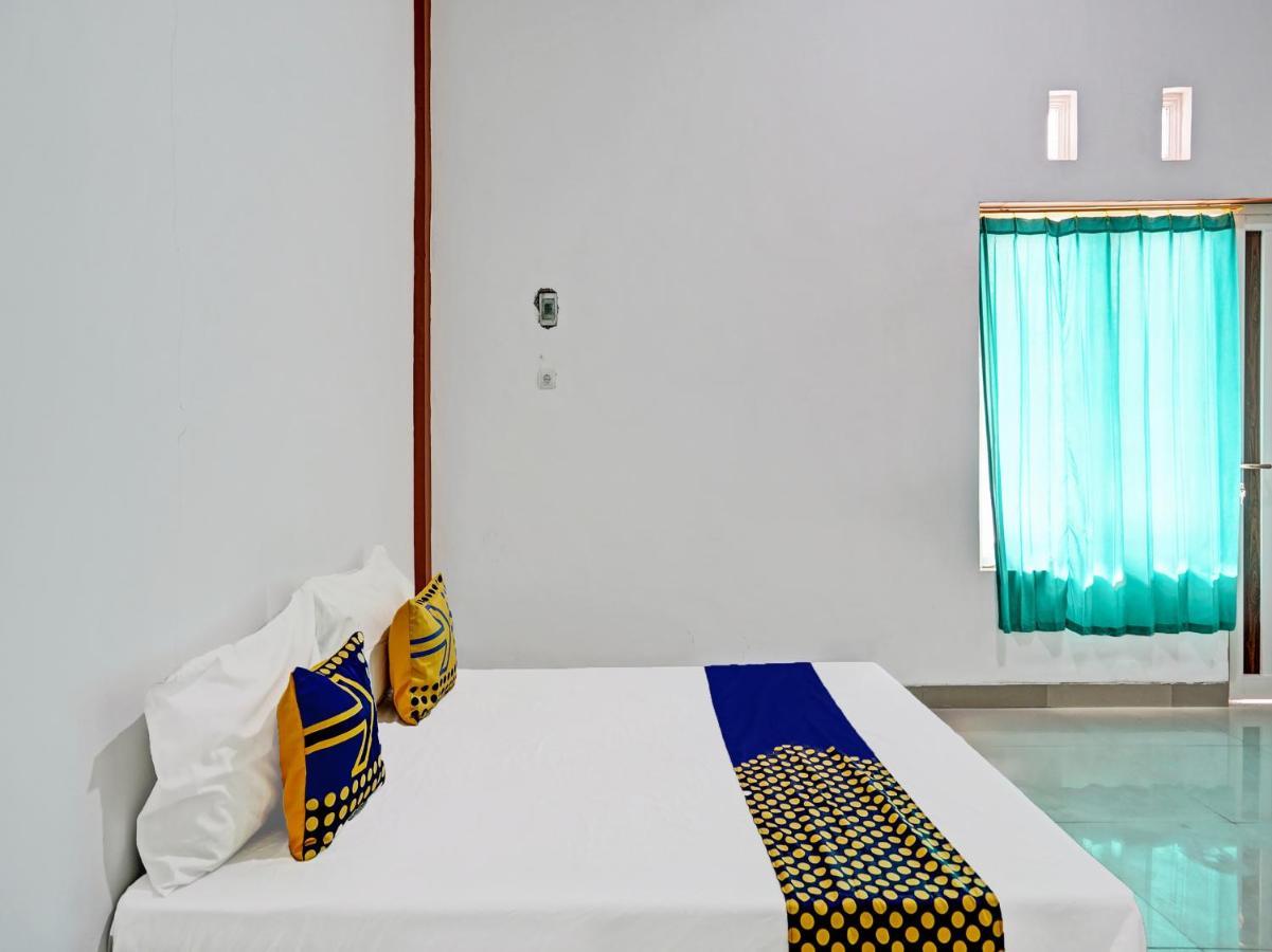 Hotel Oyo 92006 Kost Sejahtera Syariah Sidoarjo Exterior foto